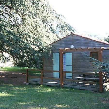 Les Chalets Du Domaine Des Soyeux Saint-Julien-Molin-Molette المظهر الخارجي الصورة